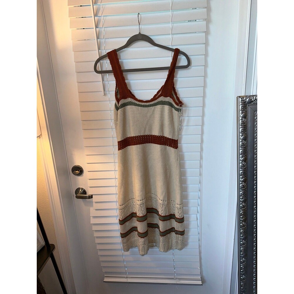Crochet dress - Picture 4 of 5
